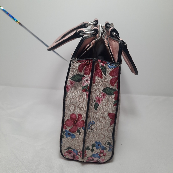 GUESS Purse Rose Multi Meera Hand Bag Flower Bag Beige Pink - Picture 3 of 14